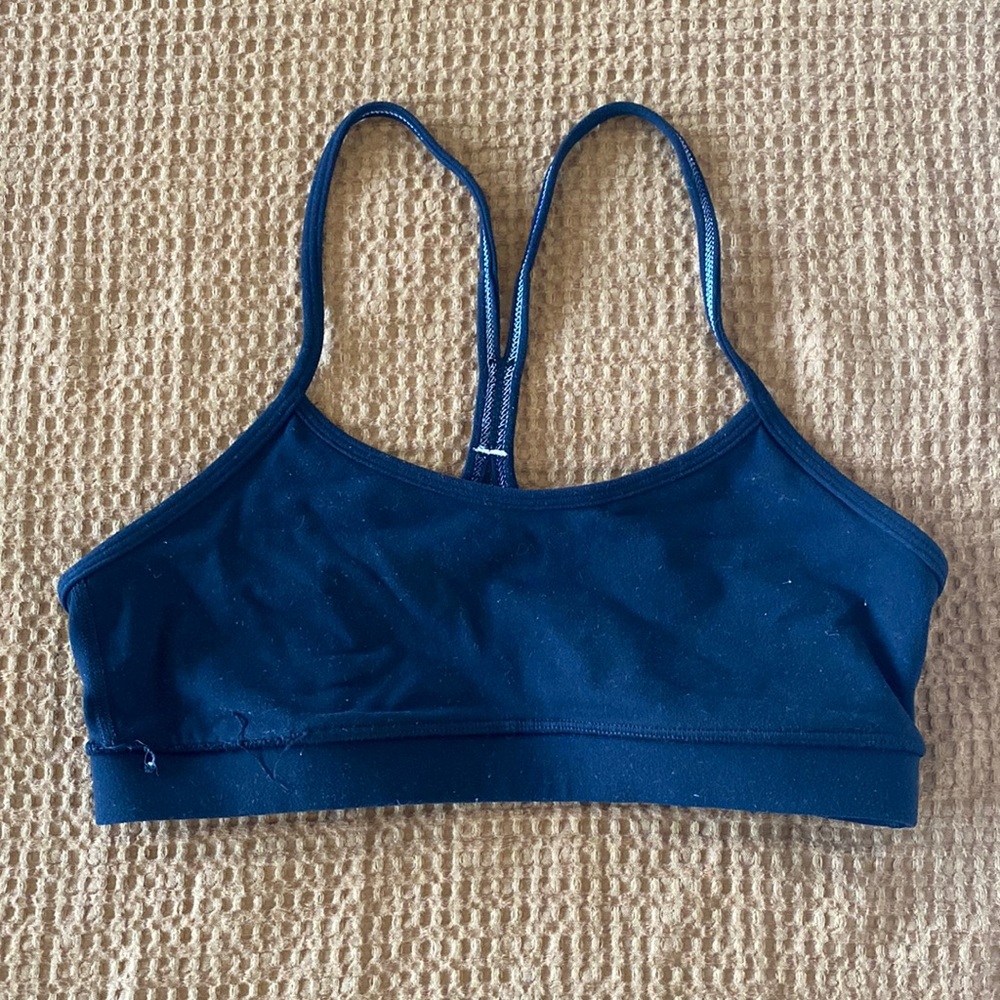 Black lululemon flow-y bra